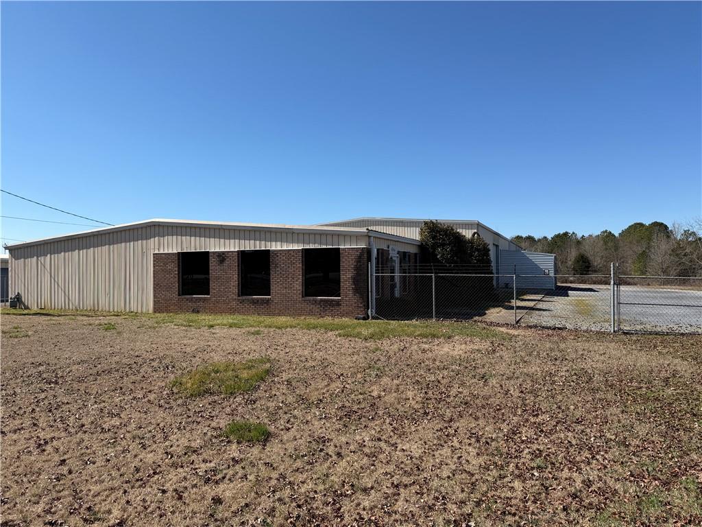1865 Us 41 Hwy Property Photo 18