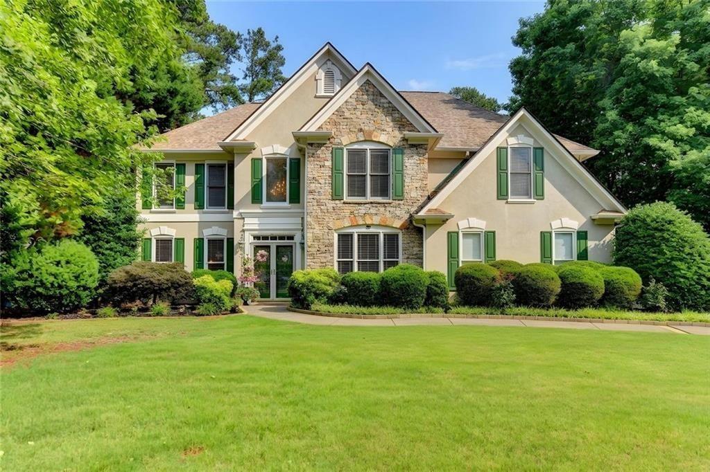 677 River Cove Court Property Photo 1