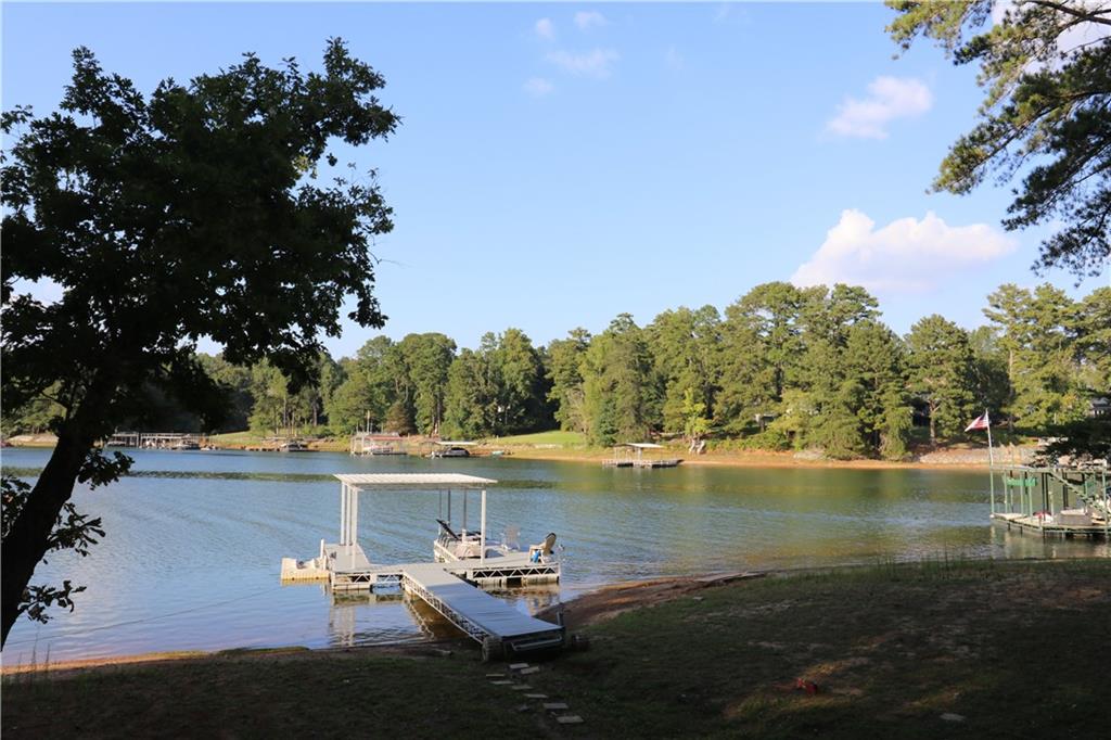 3235 Lakeside Drive Property Photo 1