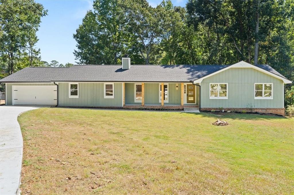 2177 E Chester Circle Se Property Photo 1
