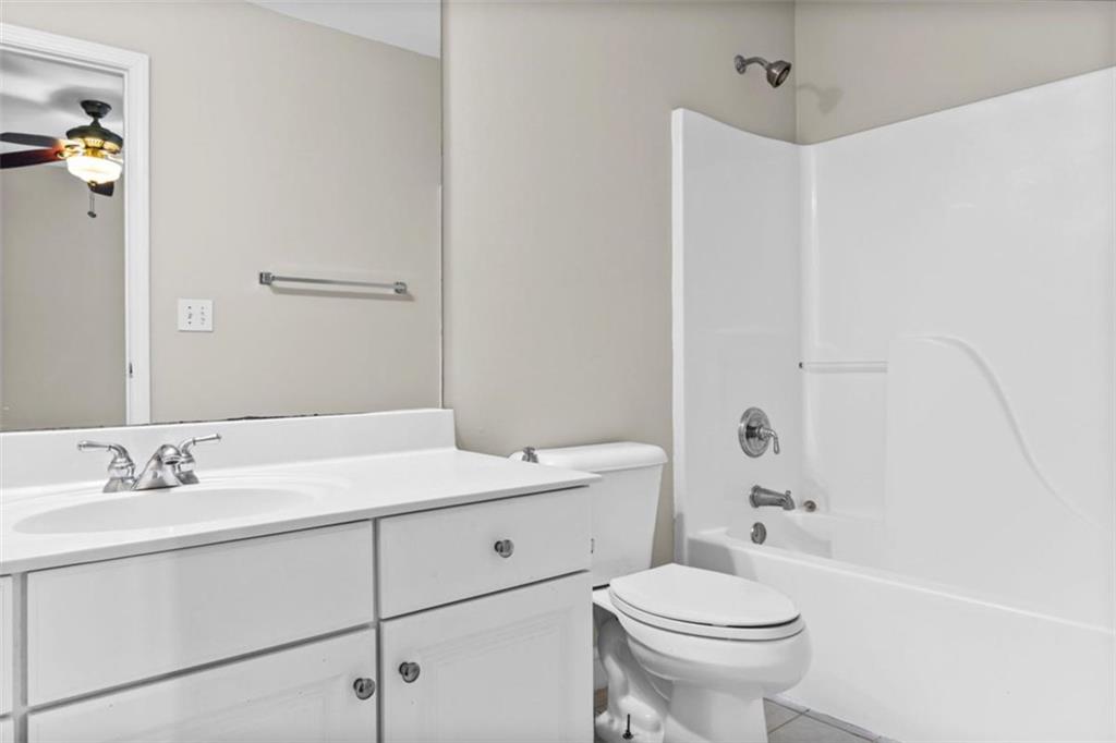 408 Castle Rock Property Photo 22
