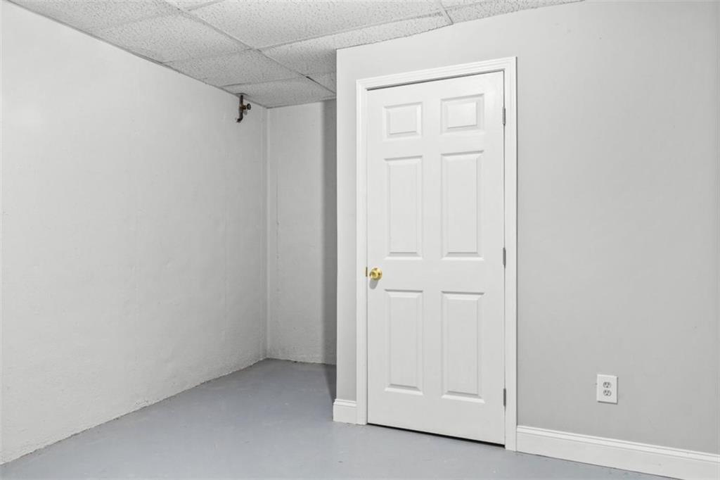 408 Castle Rock Property Photo 34