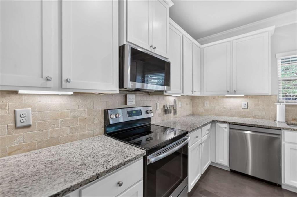 740 Jefferson Boulevard Property Photo 10