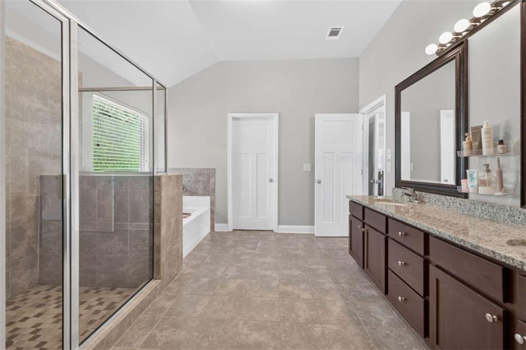 740 Jefferson Boulevard Property Photo 24