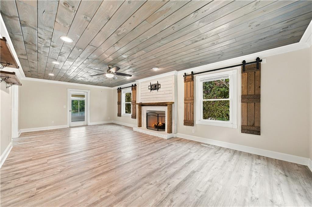 479 Montview Drive Property Photo 8