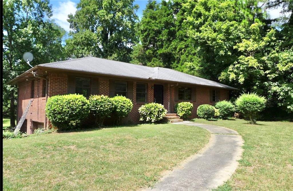 2808 Benjamin E Mays Drive Property Photo 1