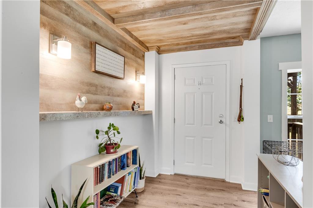 4353 Flatbottom Road Property Photo 6