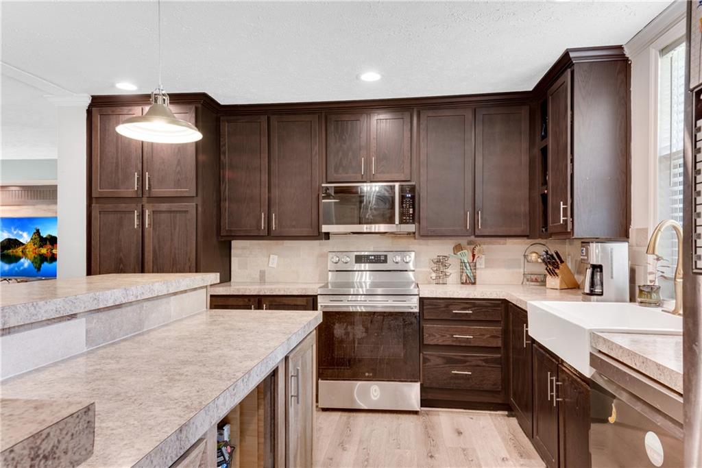 4353 Flatbottom Road Property Photo 12