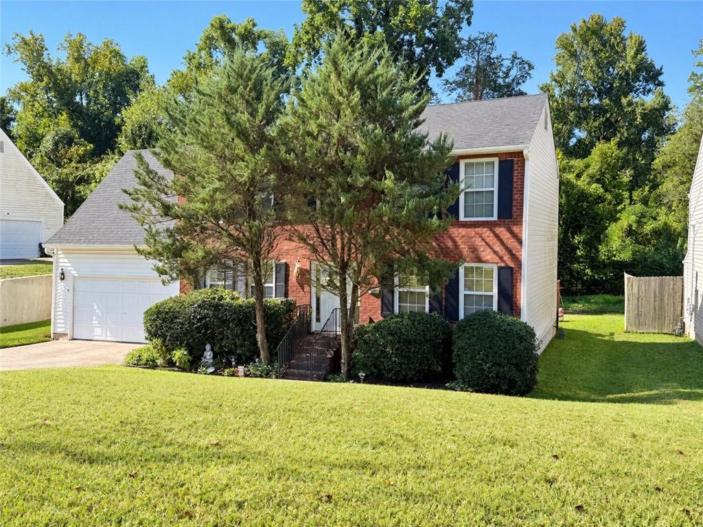 2200 Surrey Trail Property Photo 1