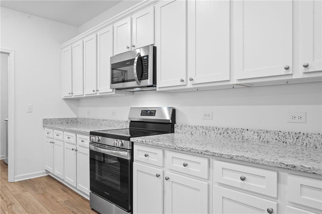 788 Evergreen Road Property Photo 8