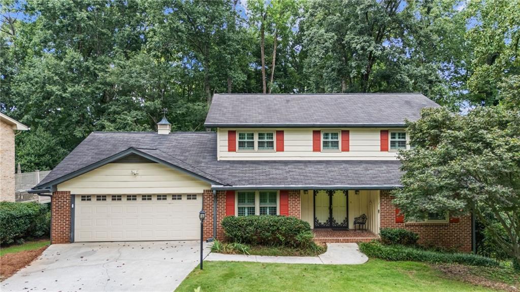 2679 Regency Drive E Property Photo 1