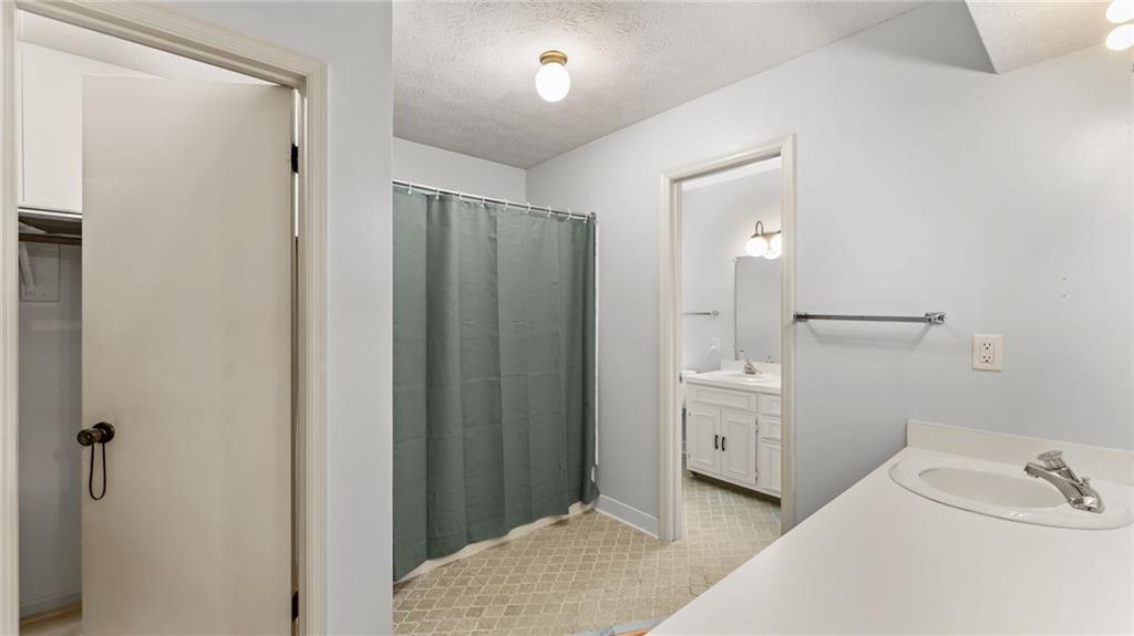 2679 Regency Drive E Property Photo 16