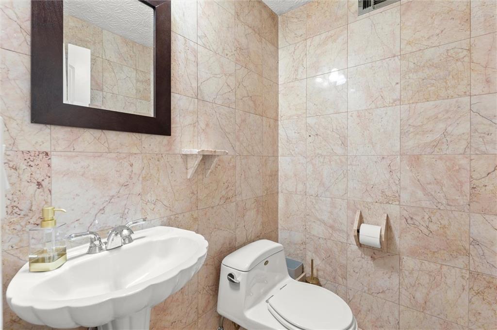 1071 Powell Wright Road Property Photo 35