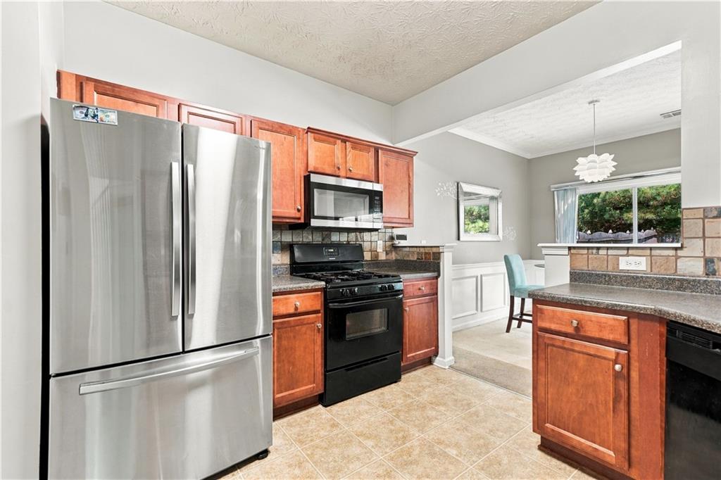 620 Oleander Way Property Photo 11