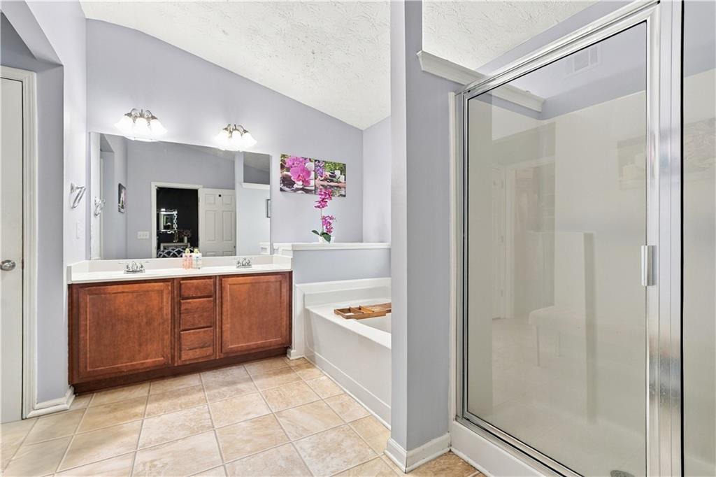 620 Oleander Way Property Photo 32