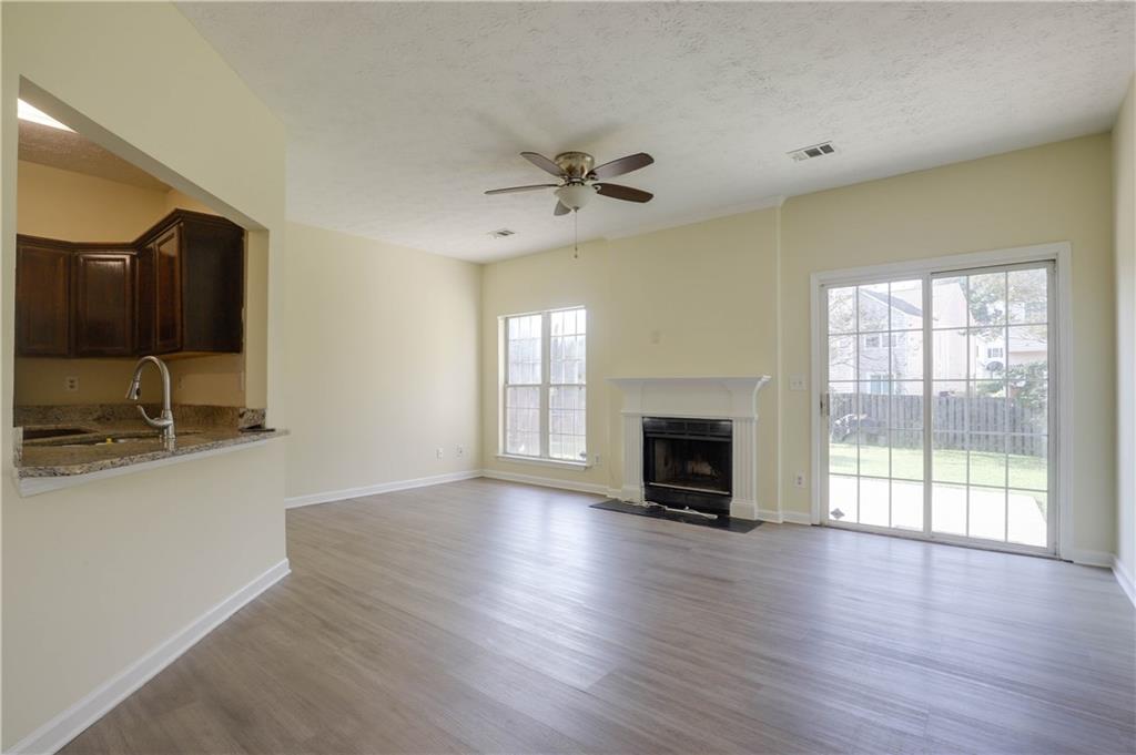 4033 Oak Glenn Drive Property Photo 3