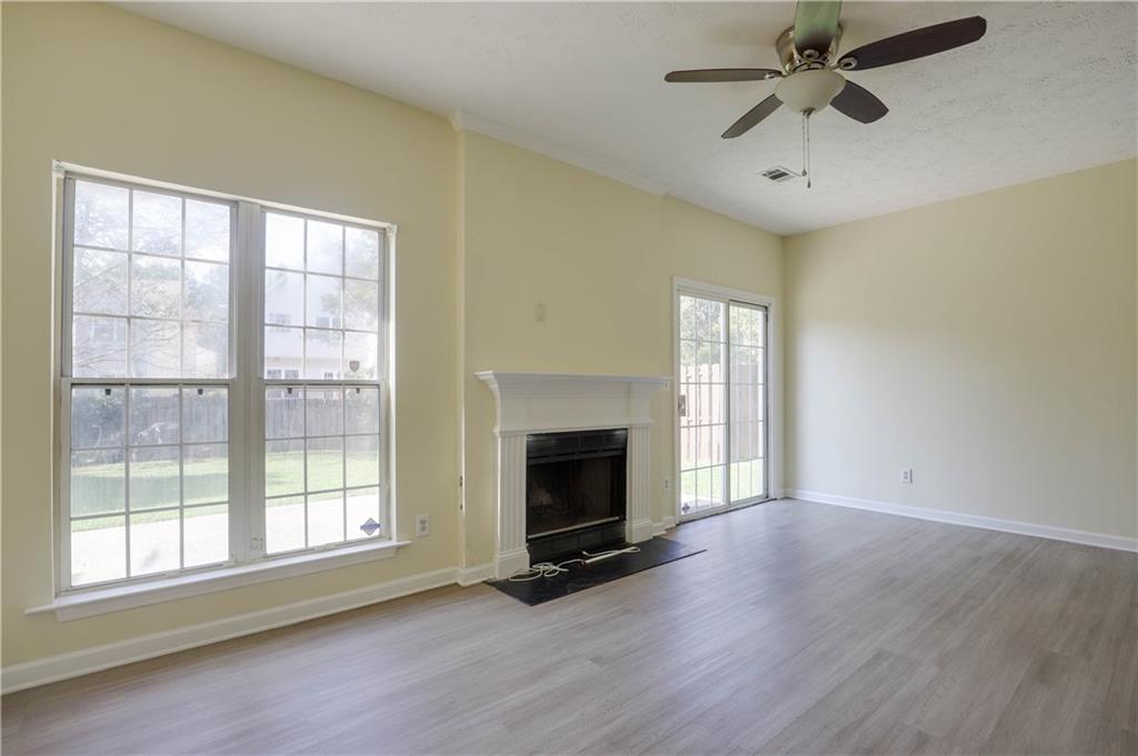 4033 Oak Glenn Drive Property Photo 4