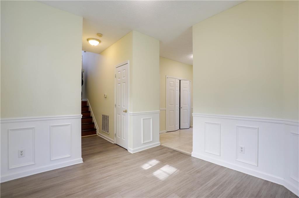4033 Oak Glenn Drive Property Photo 6