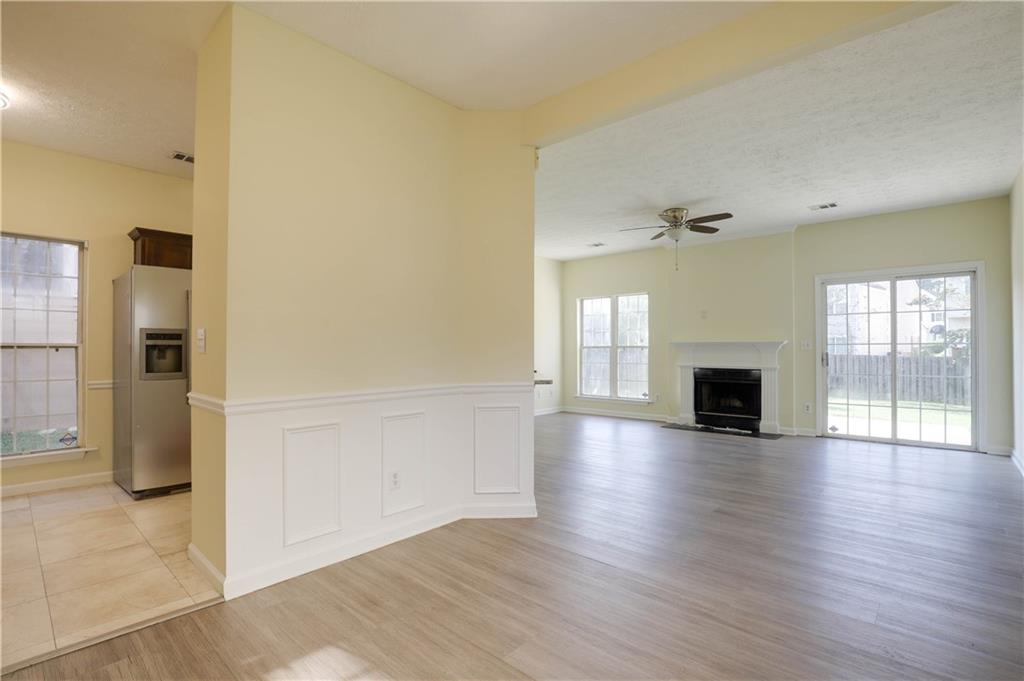4033 Oak Glenn Drive Property Photo 7