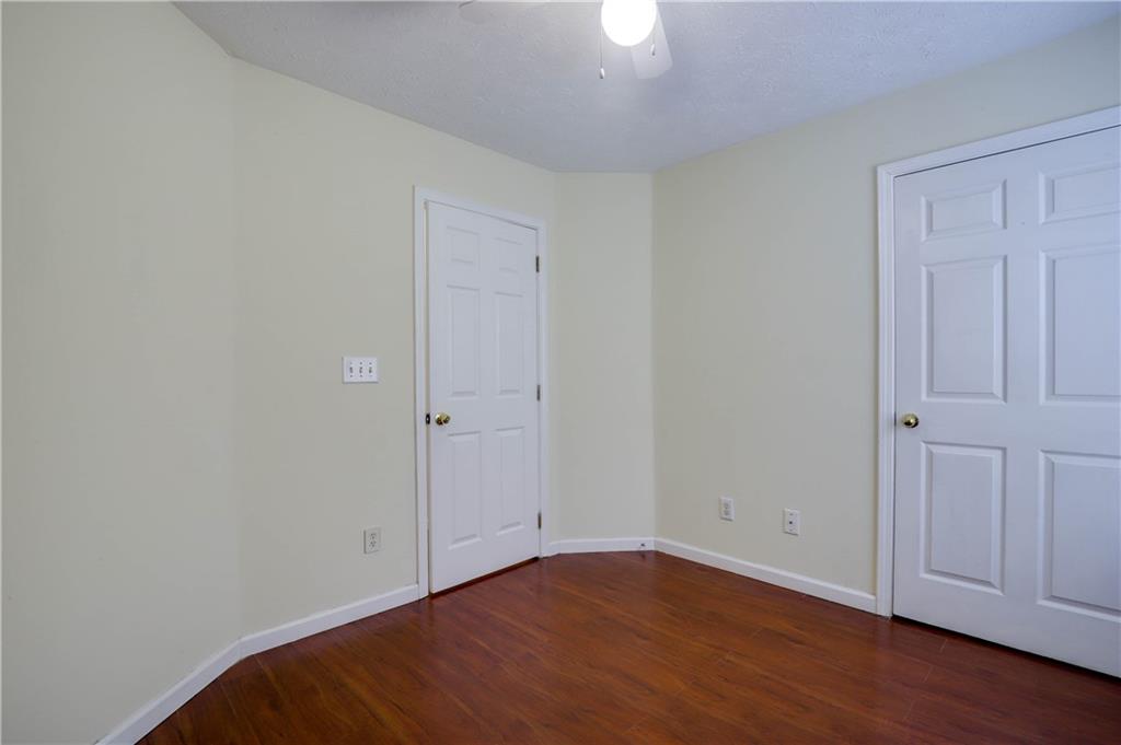4033 Oak Glenn Drive Property Photo 13