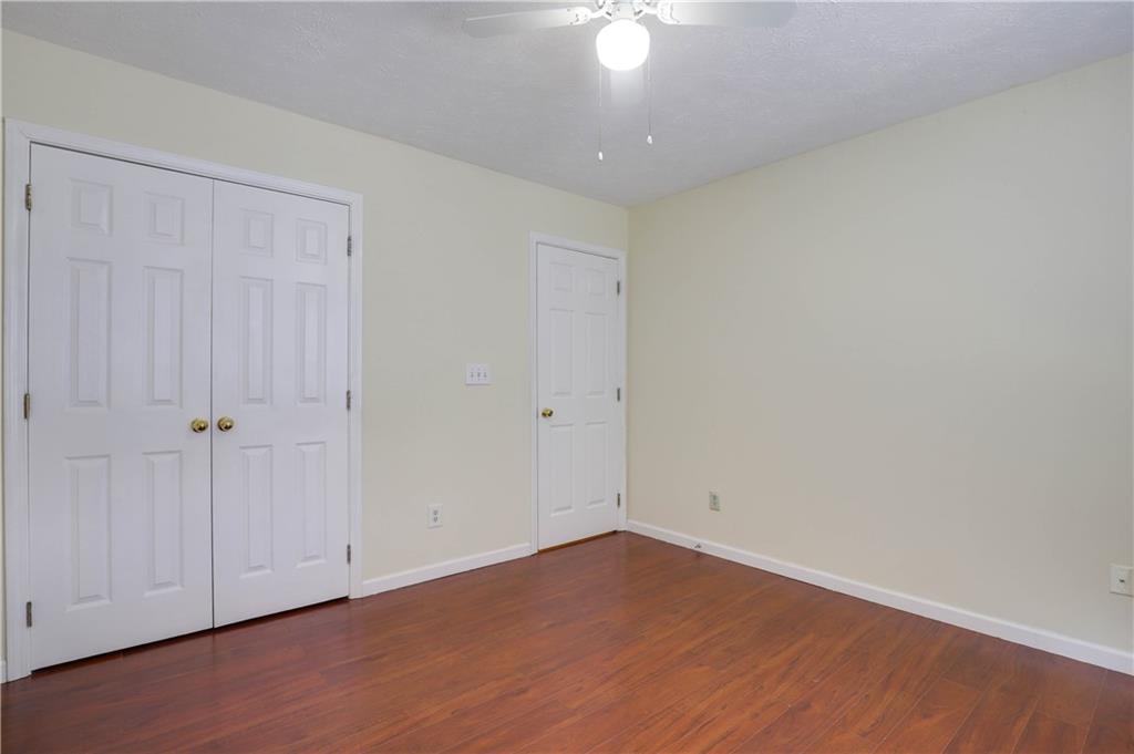 4033 Oak Glenn Drive Property Photo 20