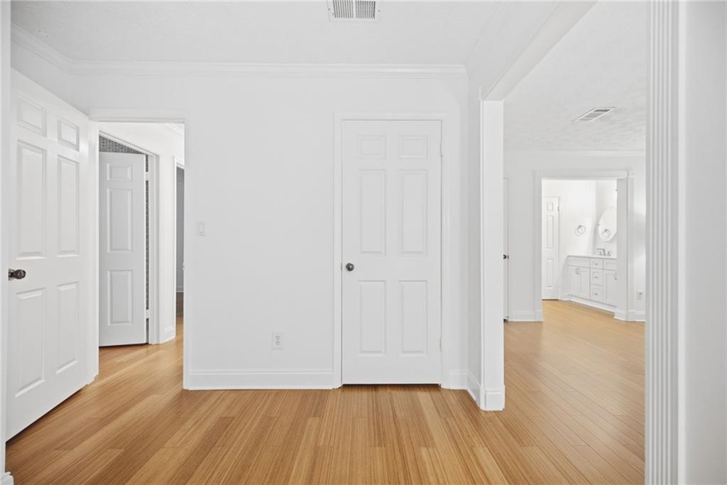 3863 Everett Court Property Photo 16