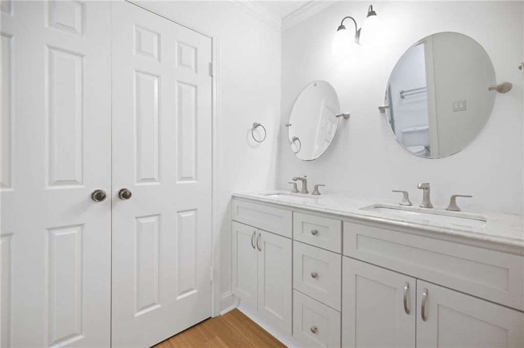 3863 Everett Court Property Photo 18