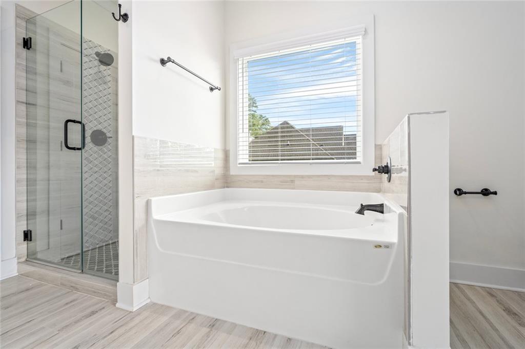 218 Ivey Drive Property Photo 23
