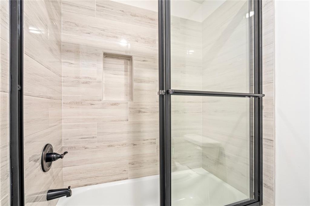 218 Ivey Drive Property Photo 32