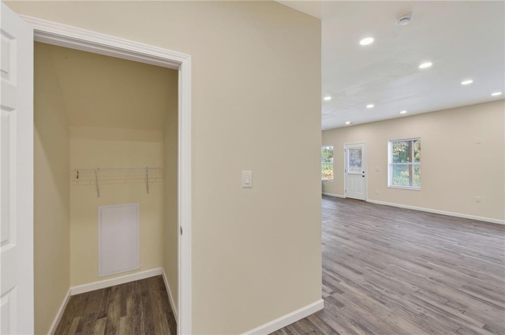 160 Janney Circle Property Photo 13