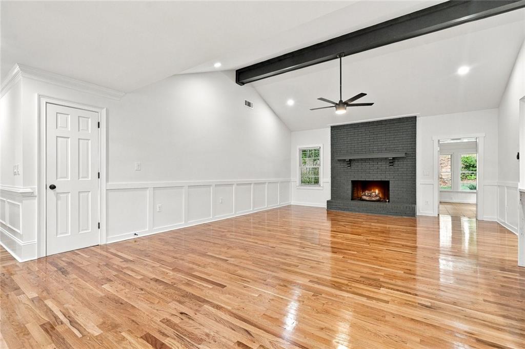 1761 E Gate Drive Property Photo 3