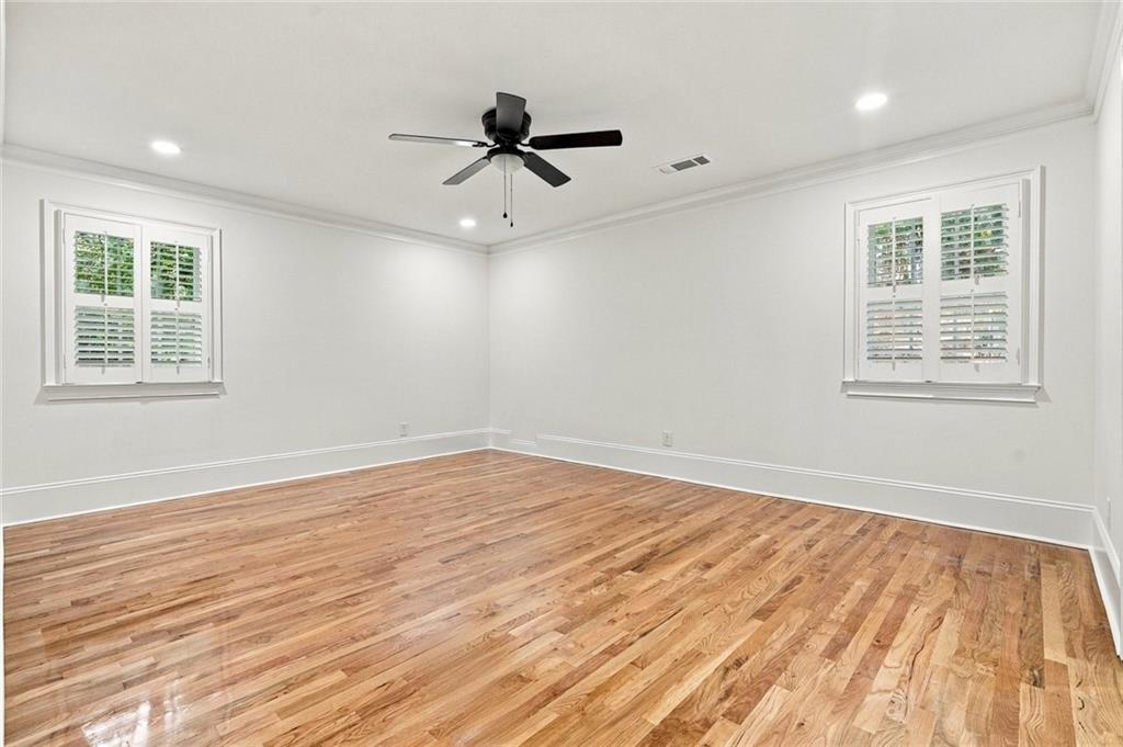 1761 E Gate Drive Property Photo 19