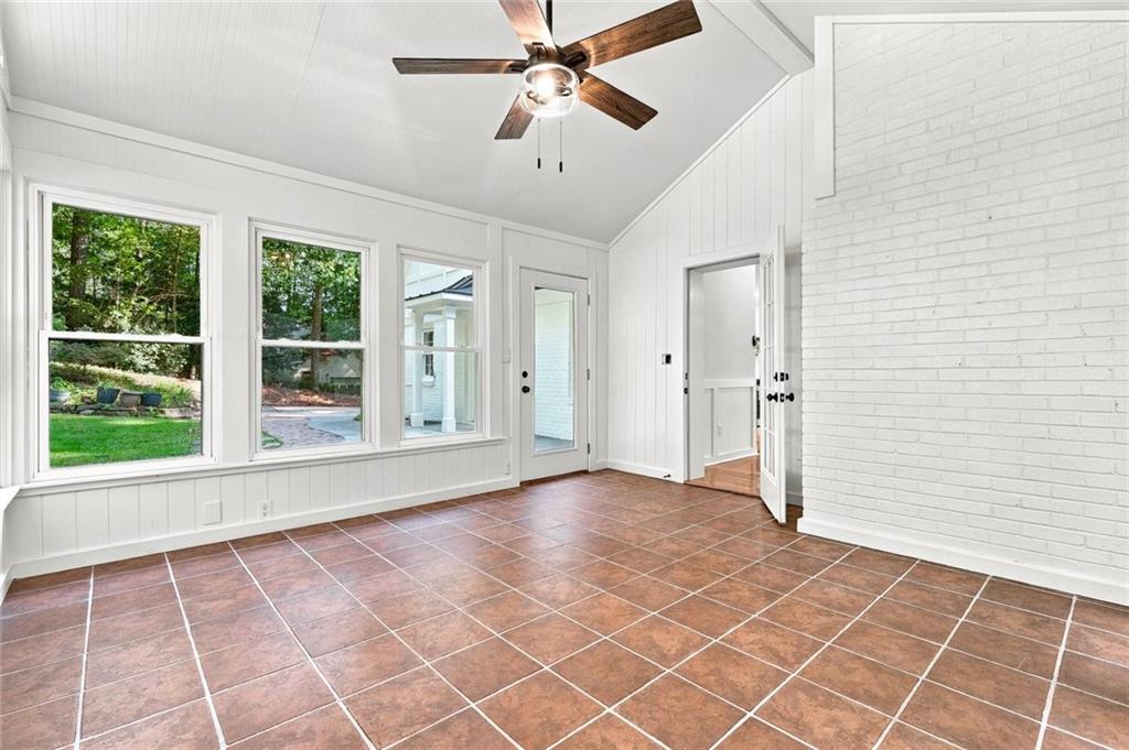 1761 E Gate Drive Property Photo 35