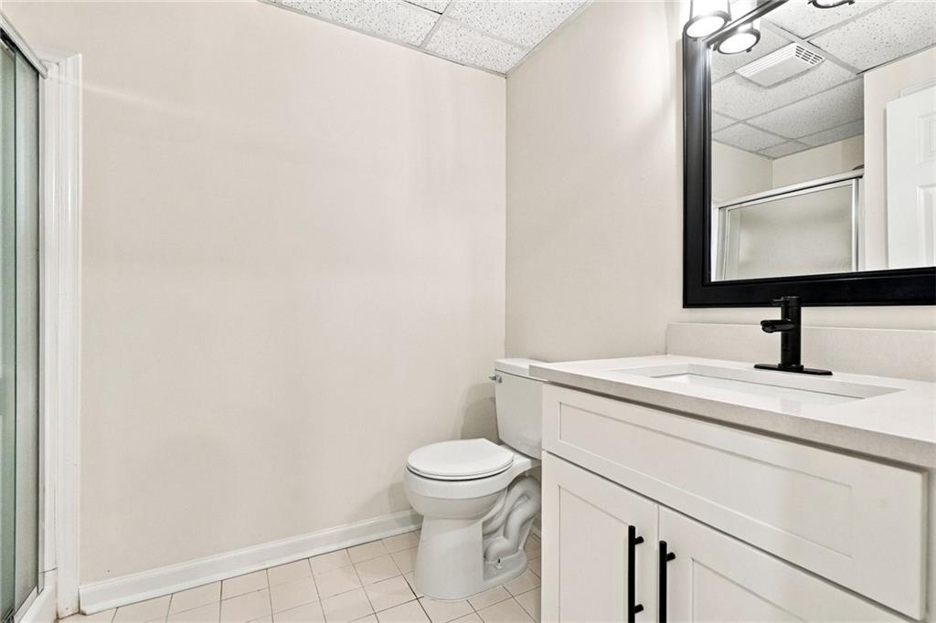 1761 E Gate Drive Property Photo 37
