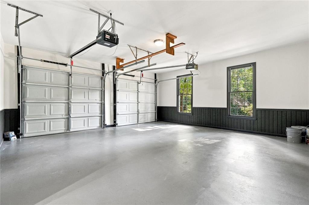 1761 E Gate Drive Property Photo 38