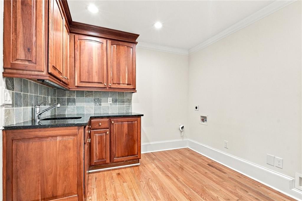 1761 E Gate Drive Property Photo 39
