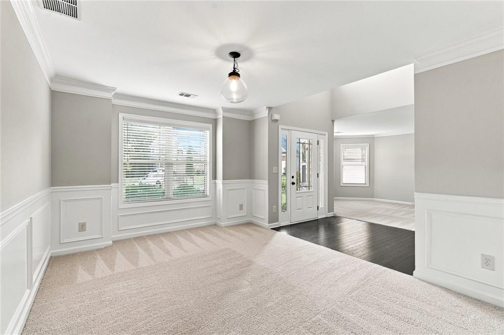 5335 Redfield Way Property Photo 4