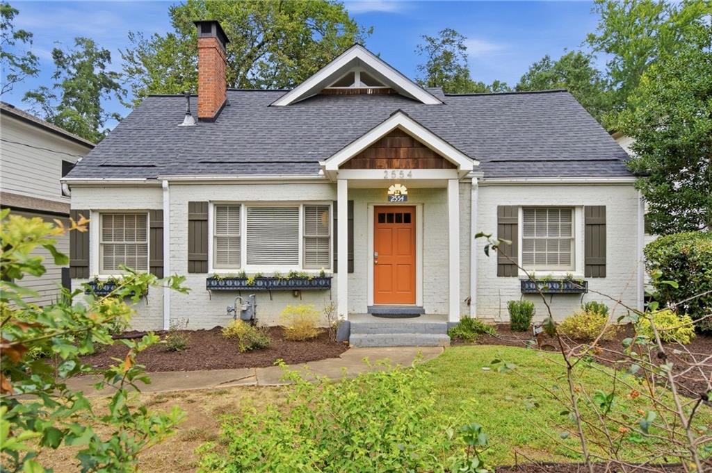 2554 Knox Street Ne Property Photo 1