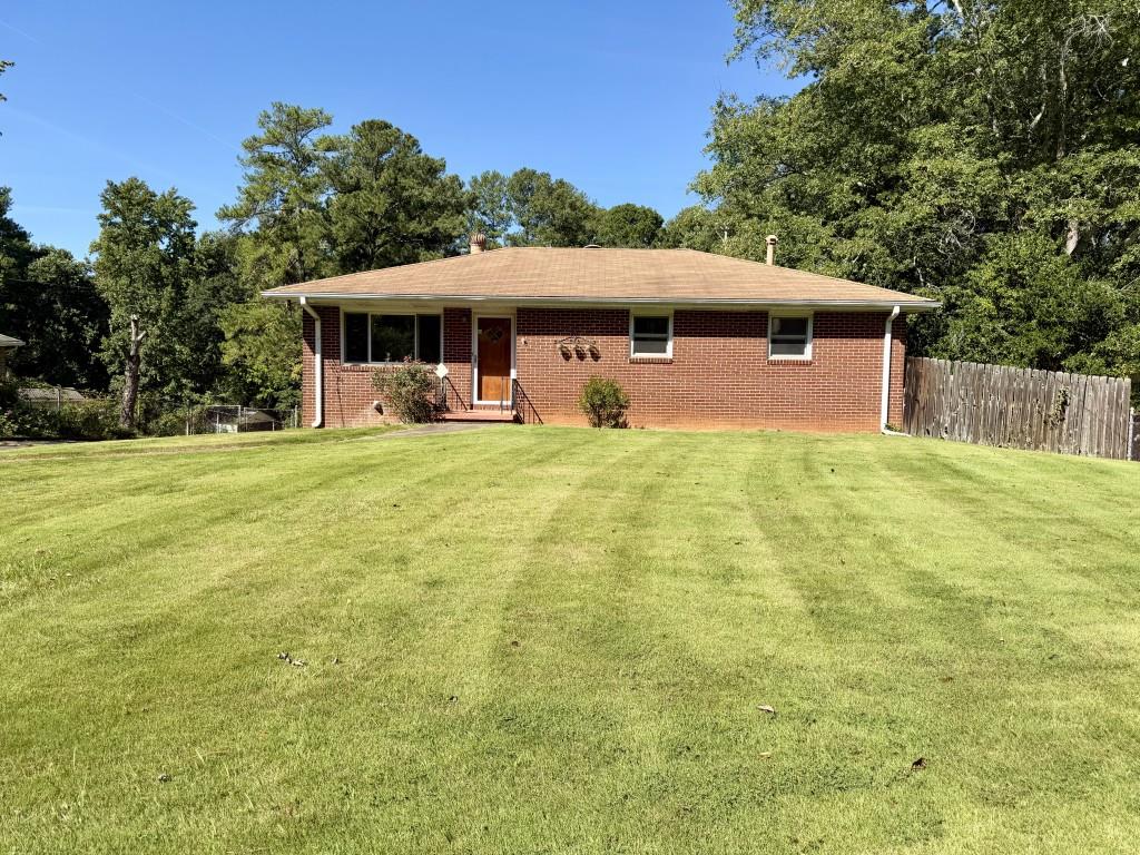 3226 Woodview Drive Se Property Photo 1