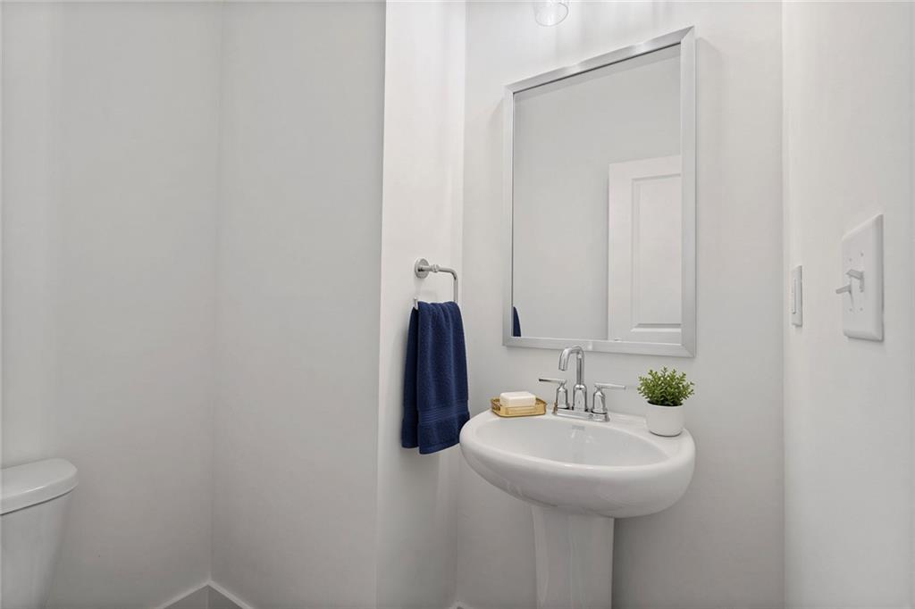 2515 Riverside Road Property Photo 10