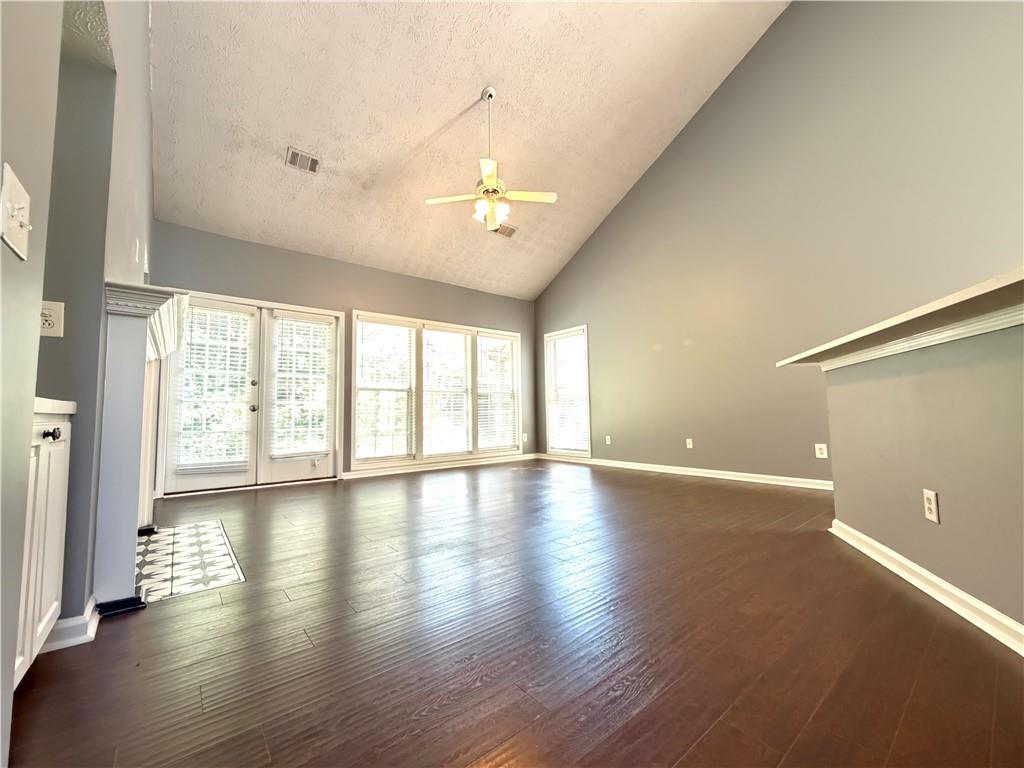 4065 River Green Parkway Property Photo 7