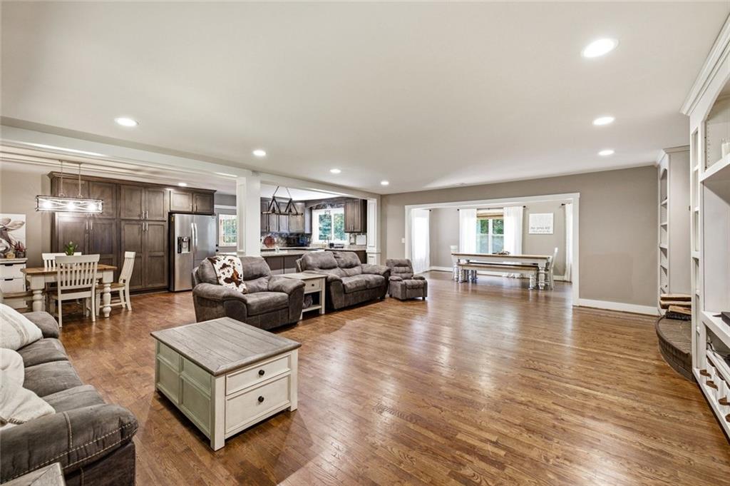 7839668 Property Photo 5