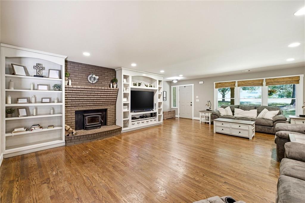 7839668 Property Photo 6