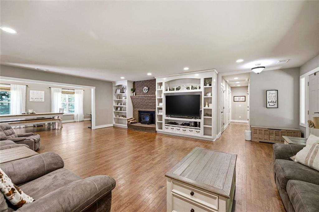 7839668 Property Photo 7