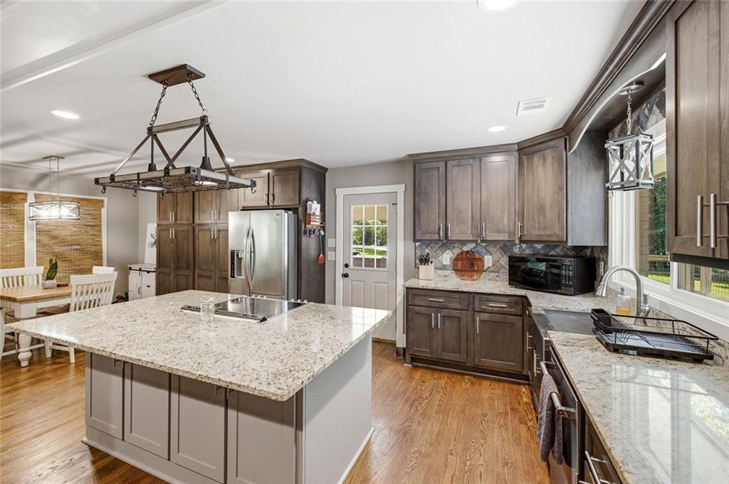7839668 Property Photo 12