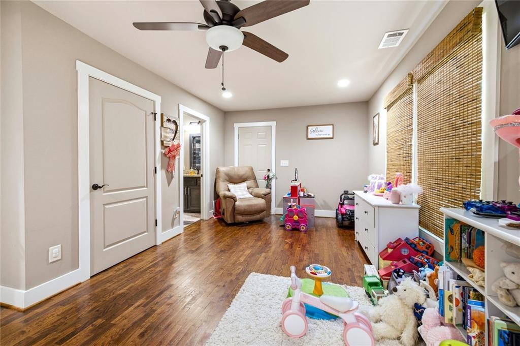 7839668 Property Photo 23