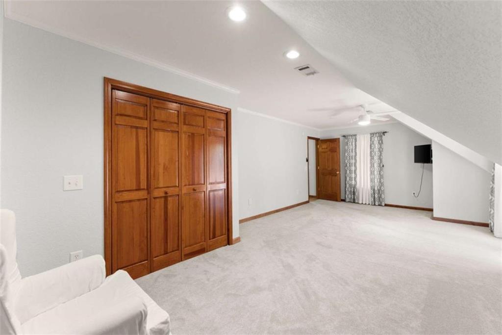 257 Interlochen Court Property Photo 41