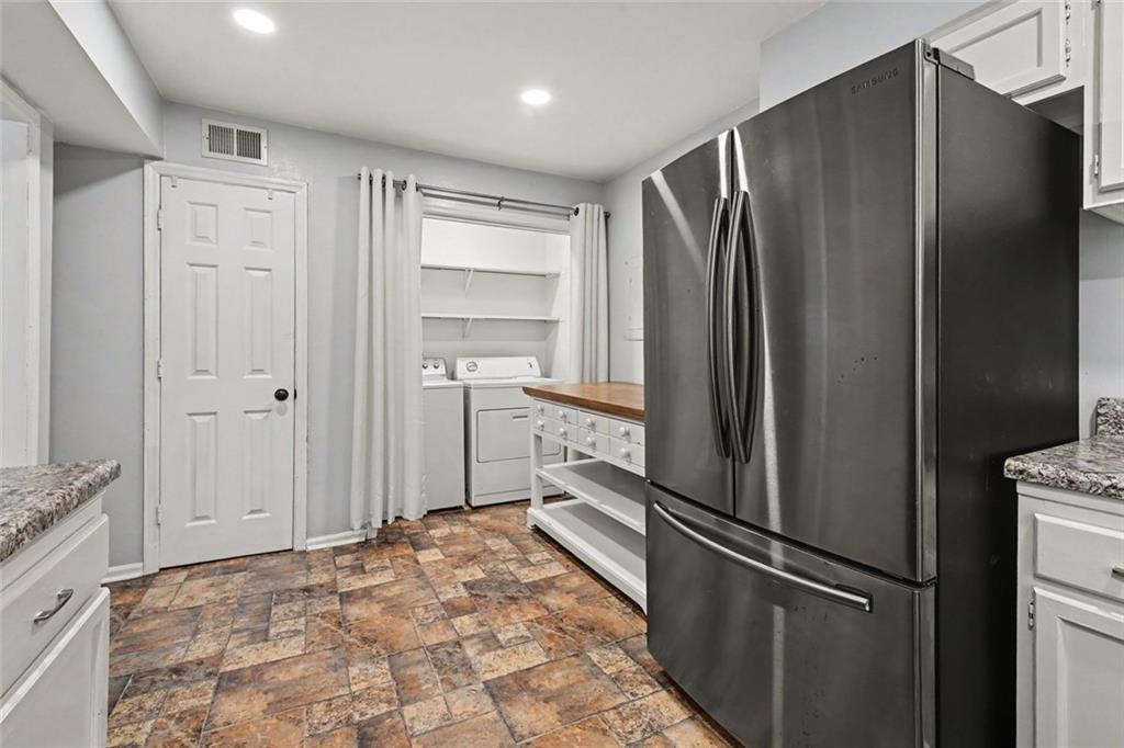 1104 Moorestown Property Photo 17