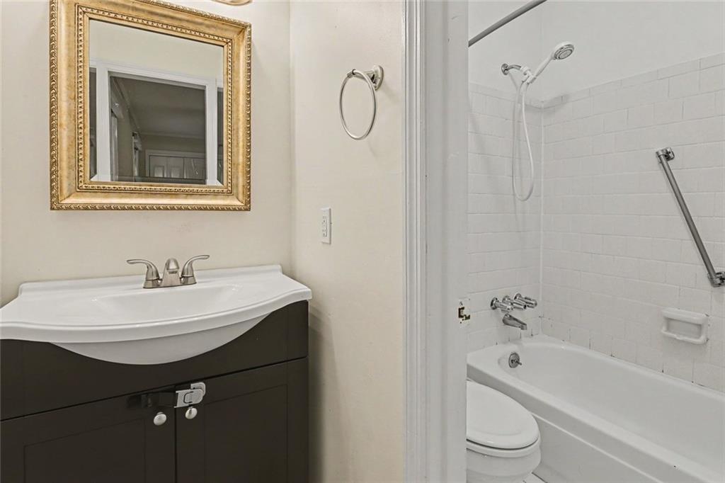 1104 Moorestown Property Photo 25