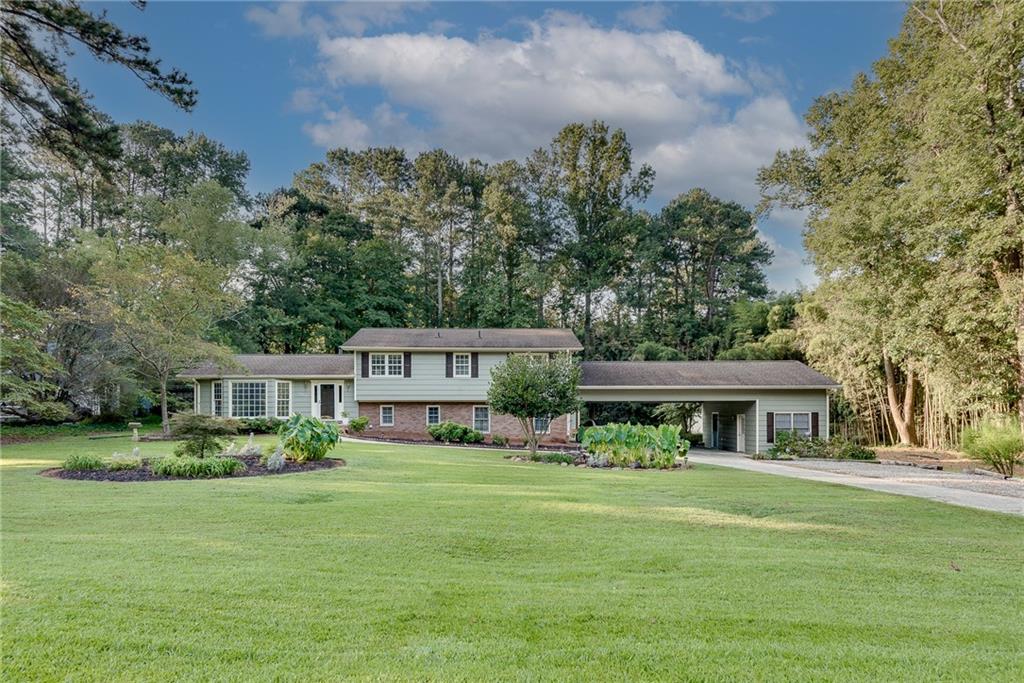 1660 Northwoods Drive Property Photo 1